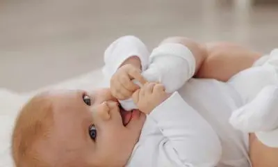 Urari si felicitari pentru mame cu bebelusi nou-nascuti. Sms